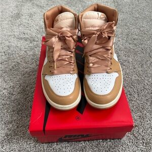 Tan Air Jordan 1 Retro Hi